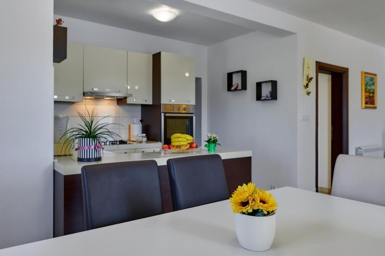 House Paola Villa Bibici Exterior photo